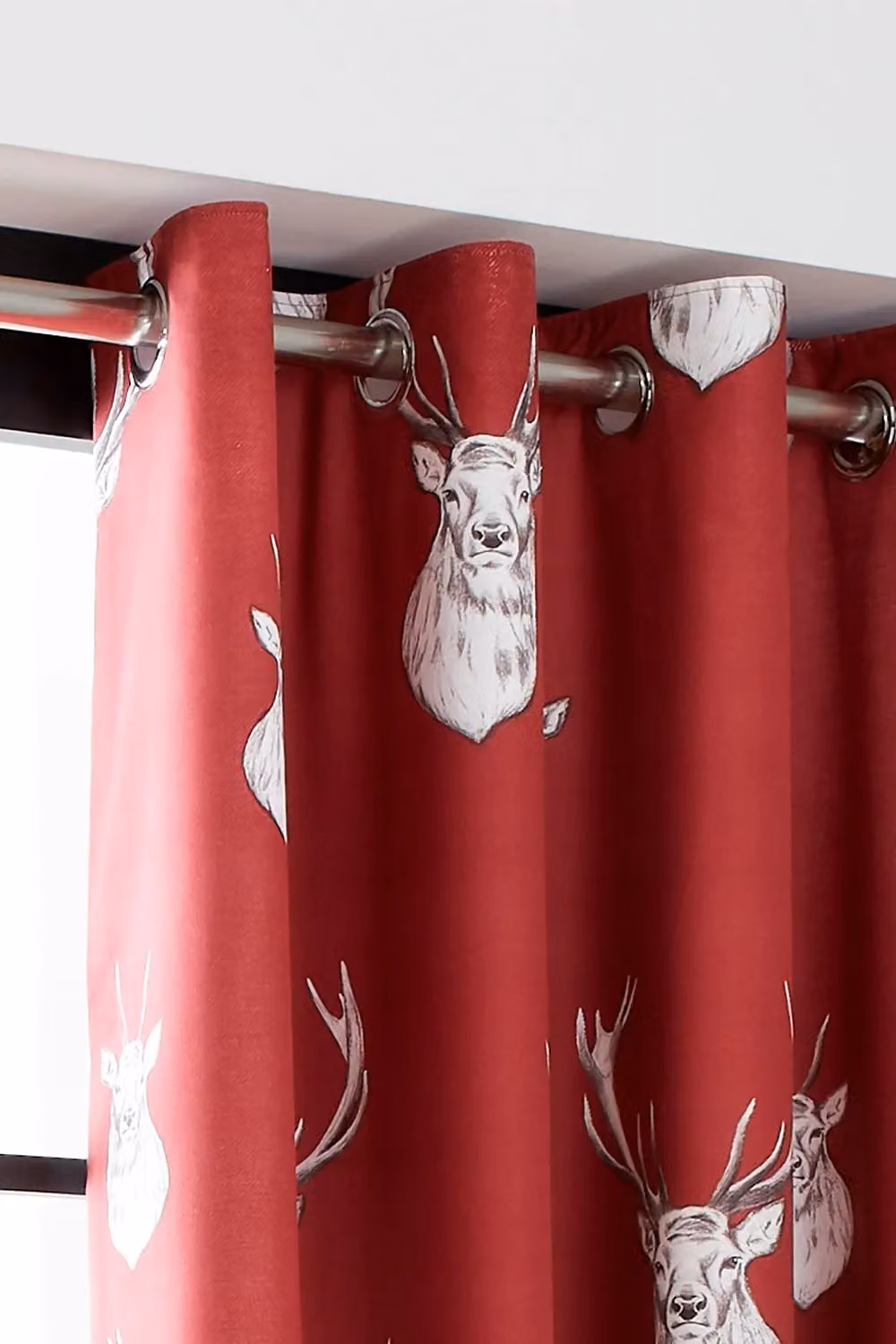 Catherine Lansfield Munro Stag Check Lined Eyelet Curtains in Red, Width: 168 cm, Drop: 183 cm – 2