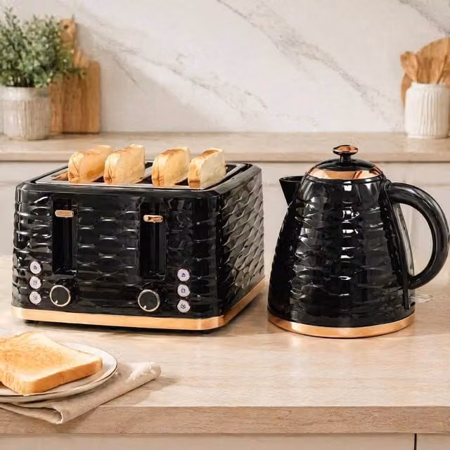 STILVORA Kettle and 4-Slice Toaster Set in Black – 1