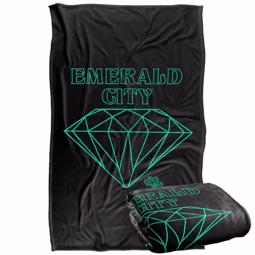Warner Bros. The Wizard Of Oz Emerald City Line Logo Silky Touch Super Soft Fleece Throw Blanket, W/D/H: 91 x 147 cm – 1