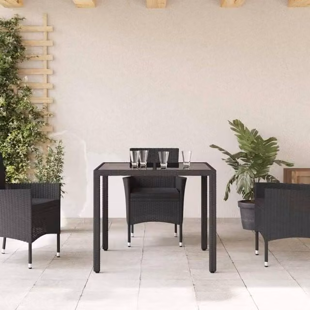 Berkfield Home Square Garden Table with Glass Top in Black Poly Rattan, W/D/H: 90 x 90 x 75 cm – 1