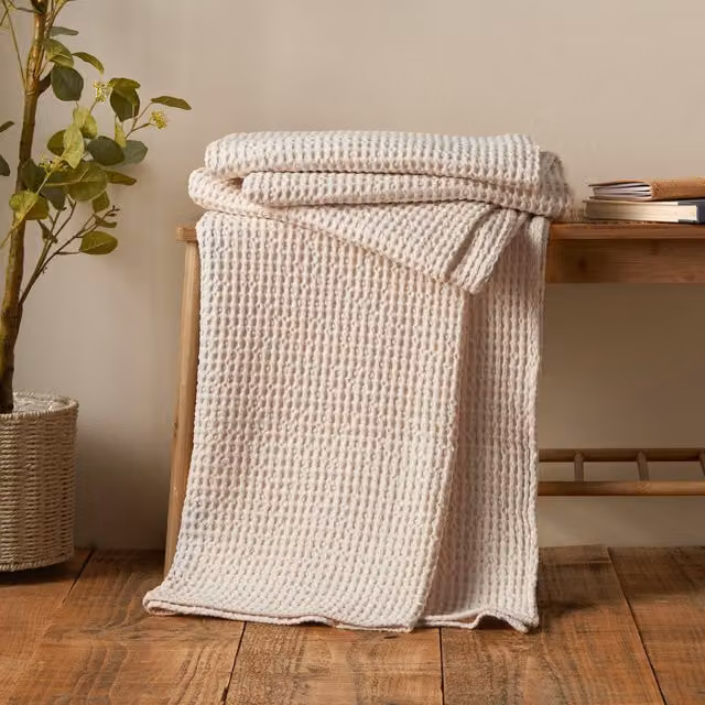 Pineapple Elephant Beige Waffle Pique Cotton Throw W: 150 cm, L: 200 cm
