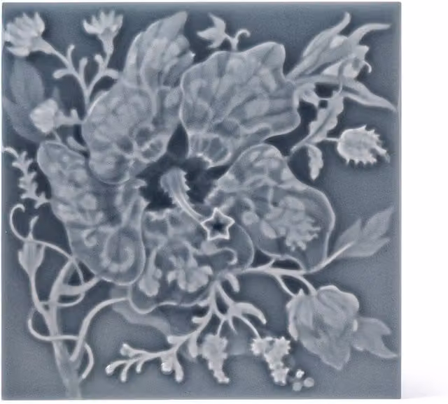 House of Hackney Artemis Hibiscus Relief Ceramic Floral Decor Insert in Grey, W/D/H: 15.24 x 15.24 x 2.0 cm