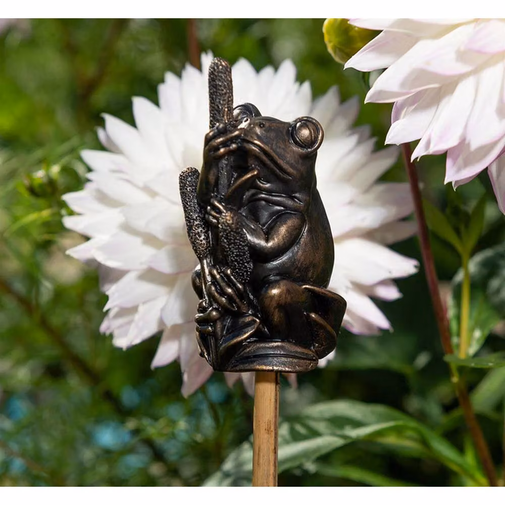 Jardinopia Frog On Bullrush Cane or Stake Topper in Bronze, W: 4 cm, D: 4 cm, H: 8.5 cm – 3