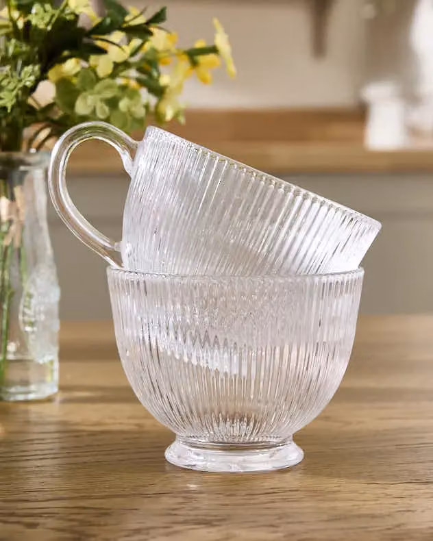 Dibor Set of 2 Embossed Footed Glass Coffee Mugs, Clear, 400ml per mug – 3