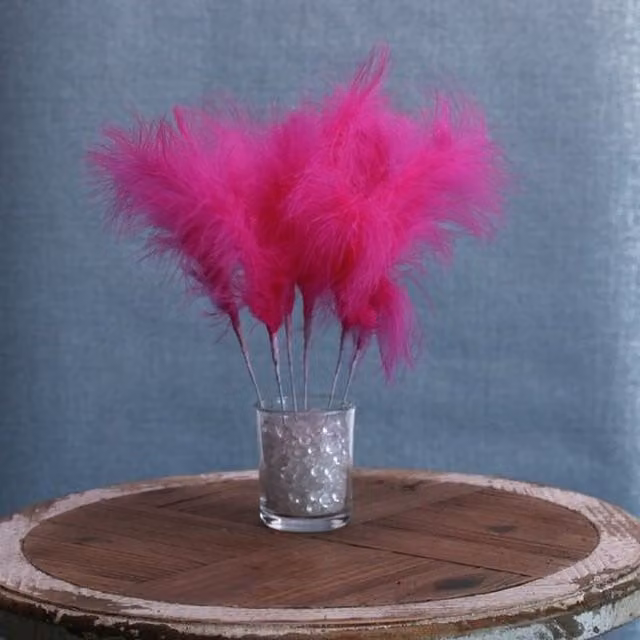 Kingsbury Gifts Pack of 6 Fluff Feathers in Pink