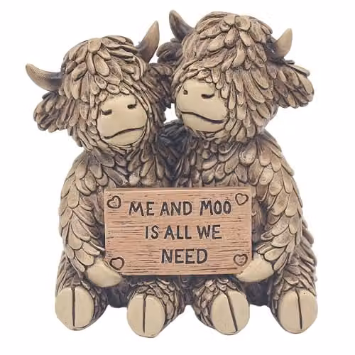 Garden Greatness Hughie Highland Cow Me & Moo Ceramic Ornament in Brown and Multicolour – 1
