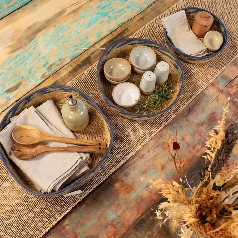 Serenityy Set of 3 Round Open Weave Seagrass and Natural Fibre Tray Baskets in Multicolour – 4