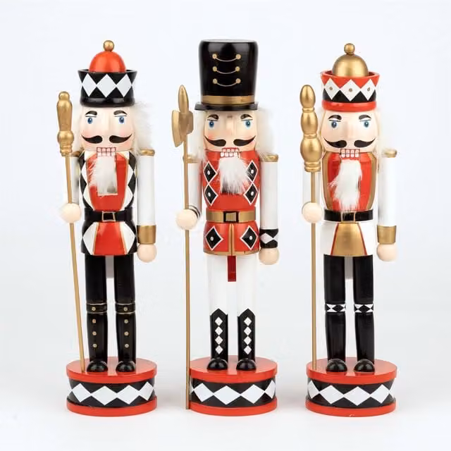 Shatchi Classic Wooden Nutcracker Figure Set of 3, Red and Black Christmas Tabletop Ornaments, Height: 38 cm