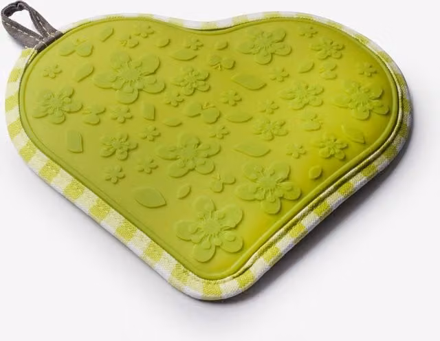 Zeal Silicone Heart Shaped Non-Slip Hot Grab Trivet Mat in Lime Green Gingham