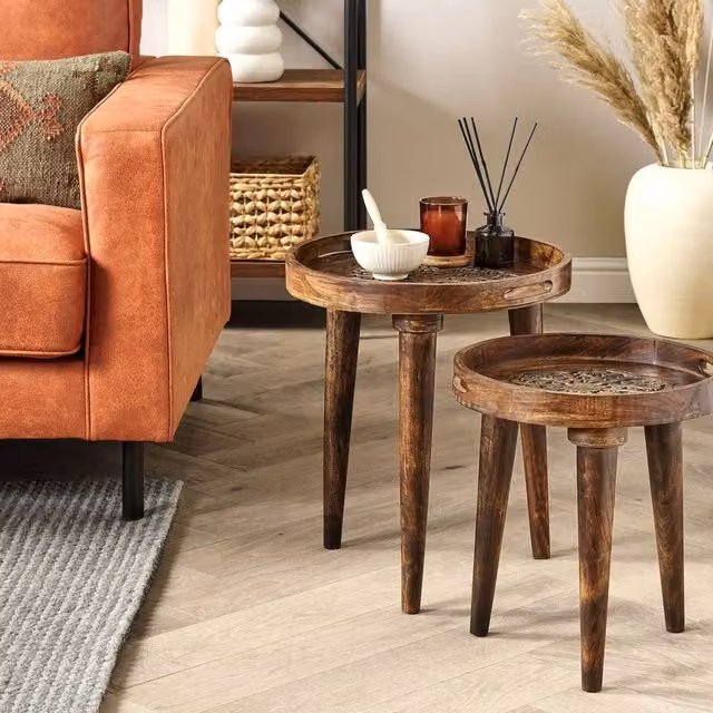 Wyld and Coco Heritage Set of 2 Round Mango Wood Nest of Side Tables in Brown – 1