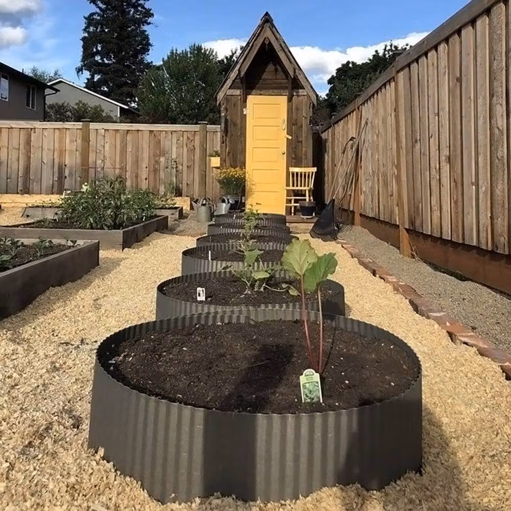 Living and Home Black Corrugated Metal Garden Edging, 6m – 3