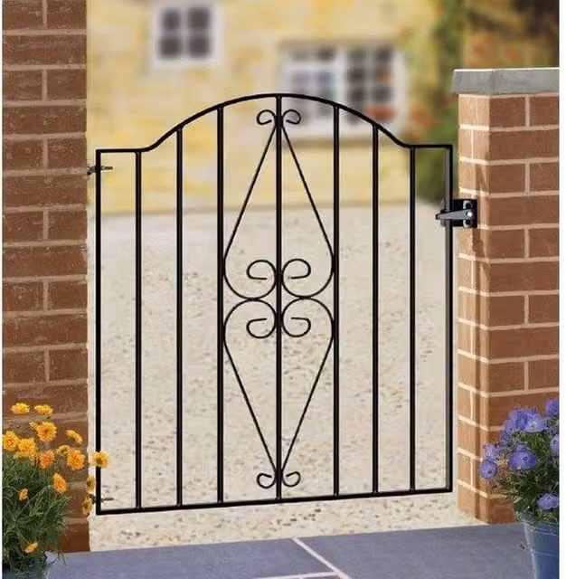 Burbage Iron Craft Stirling Scroll Henley Low Bow Top Single Gate in Black, W: 95.5 cm, H: 94.6 cm – 1