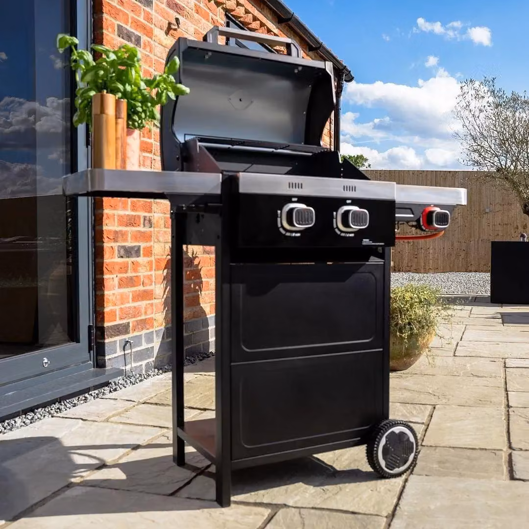 Norfolk Grills Vista 200 Gas Barbeque with Side Burner, Warming Rack and Thermometer in Black – 4