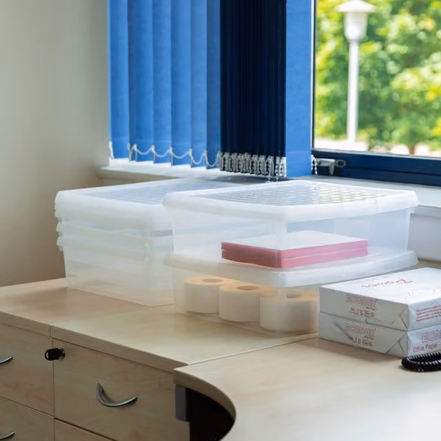 Wham Set of 5 Transparent 13.2 l Square Plastic Storage Boxes with Lids