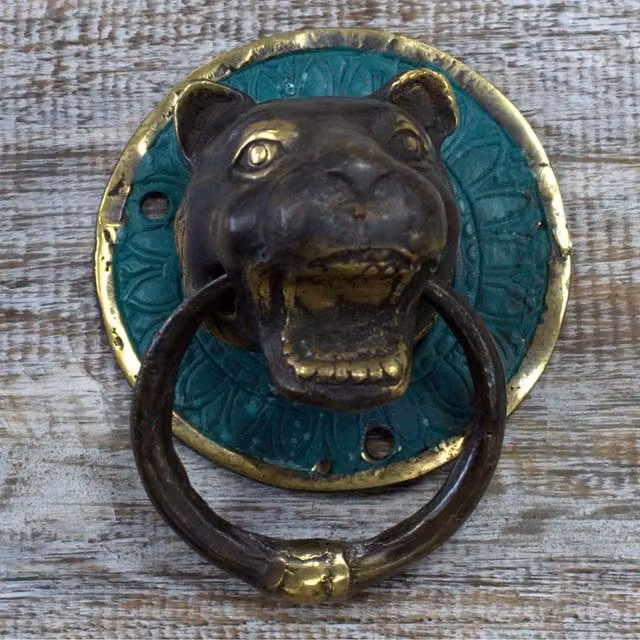 KDMK Classic Handcrafted Tiger Head Brass Door Knocker in Gold