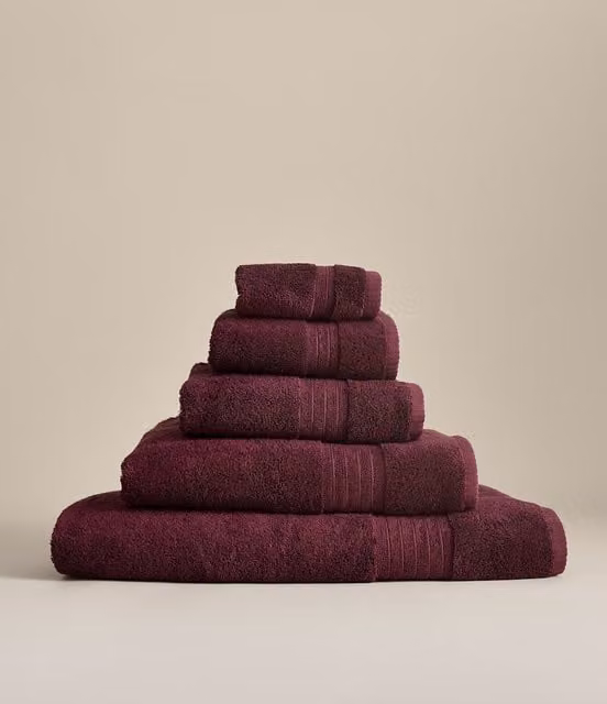 M&S Fluffy Quick-Drying Egyptian Cotton Towel with Border in Burgundy