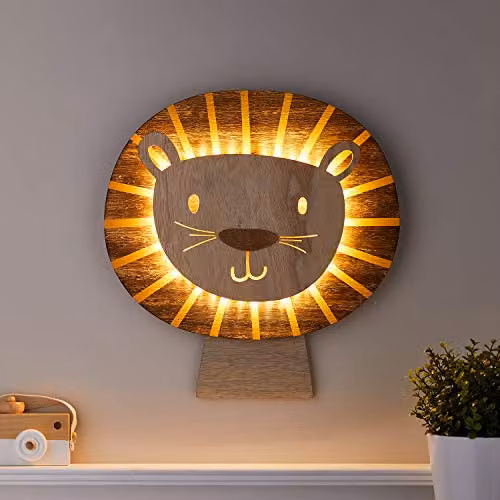 Lights4fun Wooden Lion Safari LED Wall Light in Brown and White with Remote and Timer – 3