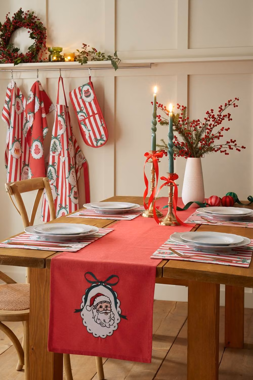 Catherine Lansfield Christmas Vintage Stripe Cotton Dining Placemats, 4 Pack, Red – 2