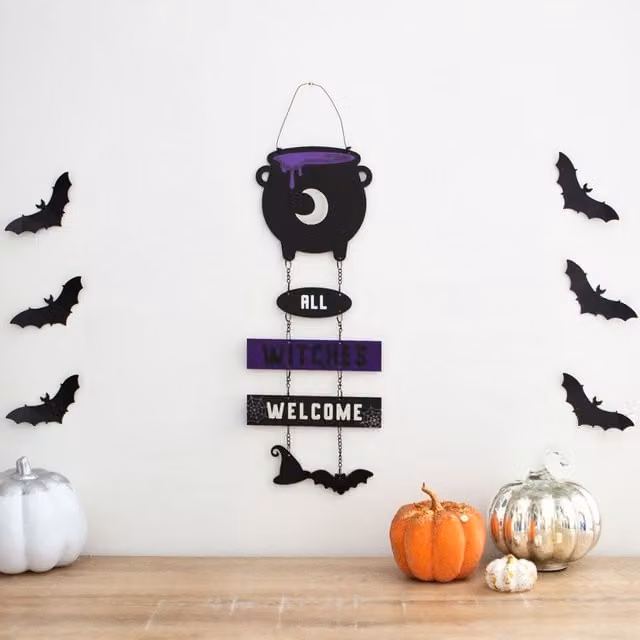 Kingsbury Gifts Witches Welcome Cauldron Hanging Wall Plaque, Black