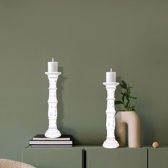 Topfurnishing Set of 2 Rustic Antique Carved Wooden Pillar Candle Holders in White, W/D/H: 15 x 15 x 45 cm