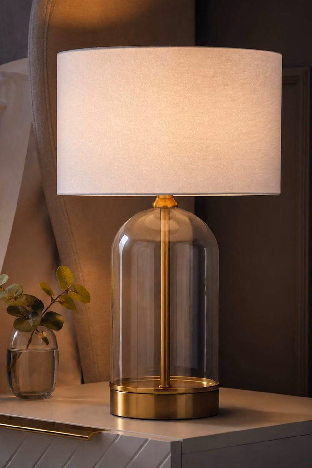 ValueLights Jessy Glass Table Lamp with White Fabric Drum Shade and Bulb in Gold/Brass – 2