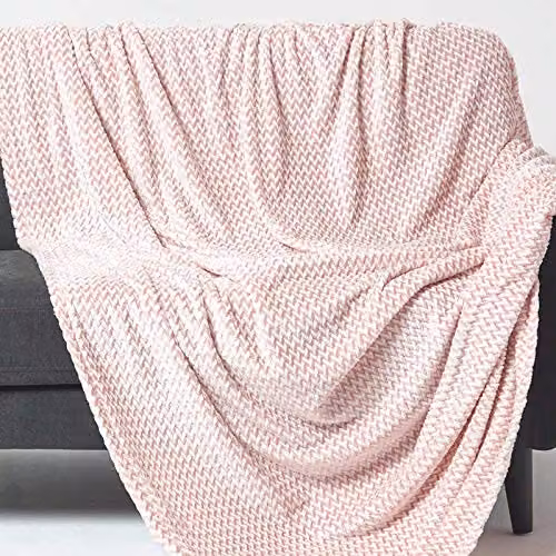 Homescapes Mora Pink Faux Fur and Velvet Jacquard Throw, W: 160 cm, D: 200 cm
