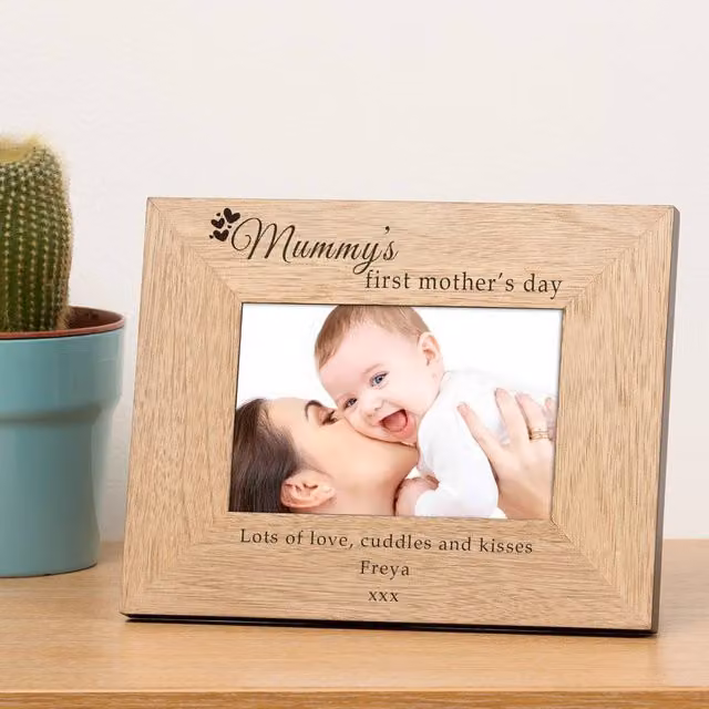 Uniqueful Personalised Mummy's First Mother's Day Wood Picture Frame, Brown, W/H: 15.24 x 10.16 cm