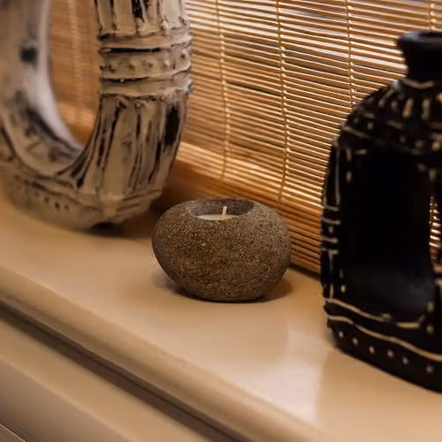 Serenityy Natural Riverstone Tealight Candle Holder in Beige and Grey – 2