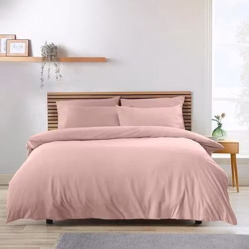 Catherine Lansfield So Soft Non-Iron Microfibre Duvet Cover and Pillowcase Set in Pink, W/D/H: 180 x 200 cm and 50 x 75 cm – 1