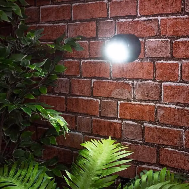 mysmartbuy Battery Powered PIR Motion Sensor LED Security Light in Black, H 9 x W 9 x D 9 cm