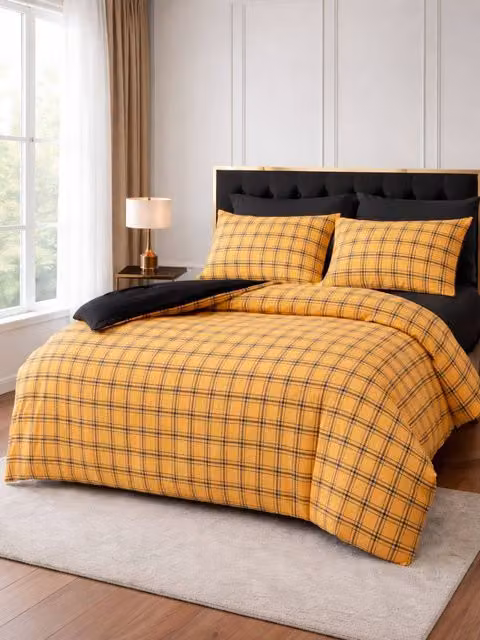 Grace Reversible Microfibre Double Duvet Cover Set in Gold, W/D/H: 200 x 200 cm with 2 x 50 x 75 cm Pillowcases – 4