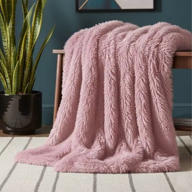 Snug City Extra Fluffy Pink Plush Throw Blanket, W x D: 150 x 200 cm – 1