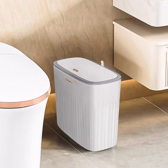 Livingandhome 13L White Wall Mounted Corner Hanging Bin with Touch Press Lid