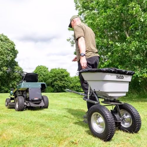 The Handy Black Towed Broadcast Spreader for Seed, Fertiliser and Salt with Adjustable Feed Control and Universal Hitch – 5