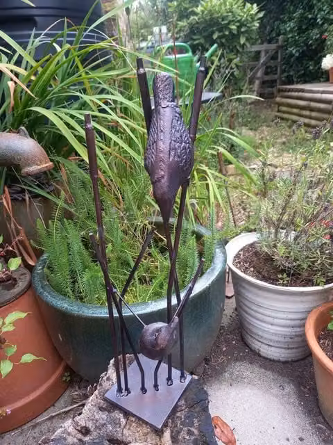 Inspirational Gifting Birds on Reeds Garden Sculpture Statue Ornament in Bronze Cast Iron