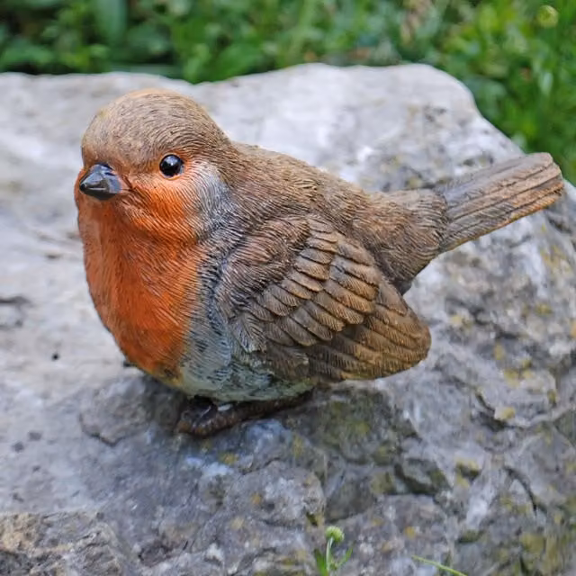 Farmwood Red Robin Garden Bird Ornament