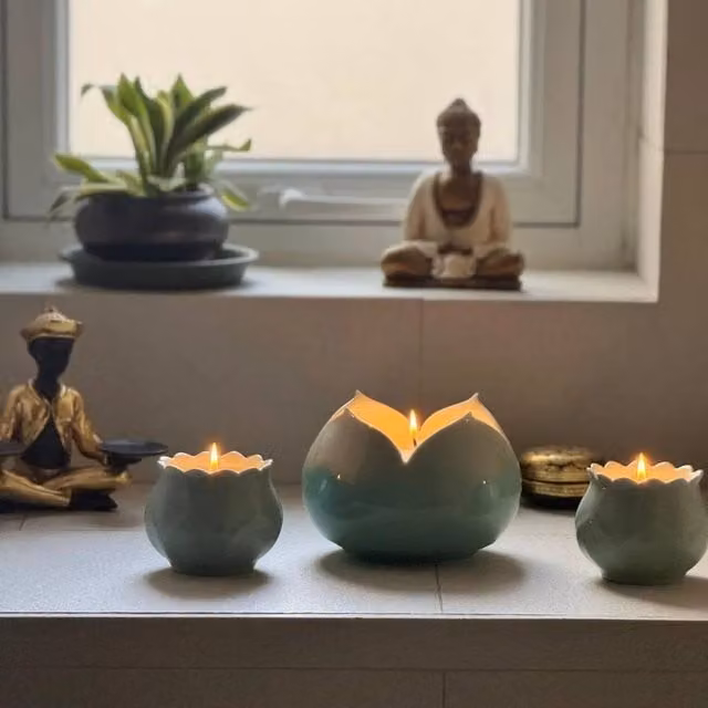 Candle Up Set of 3 Lotus Glow Multicolour and Green Soy Wax Candles with Gourmand, Woody and Spicy Scents