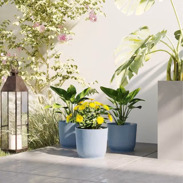 Outsunny Set of 2 Blue Plastic Round Outdoor Plant Pots, Diameter: 22 cm