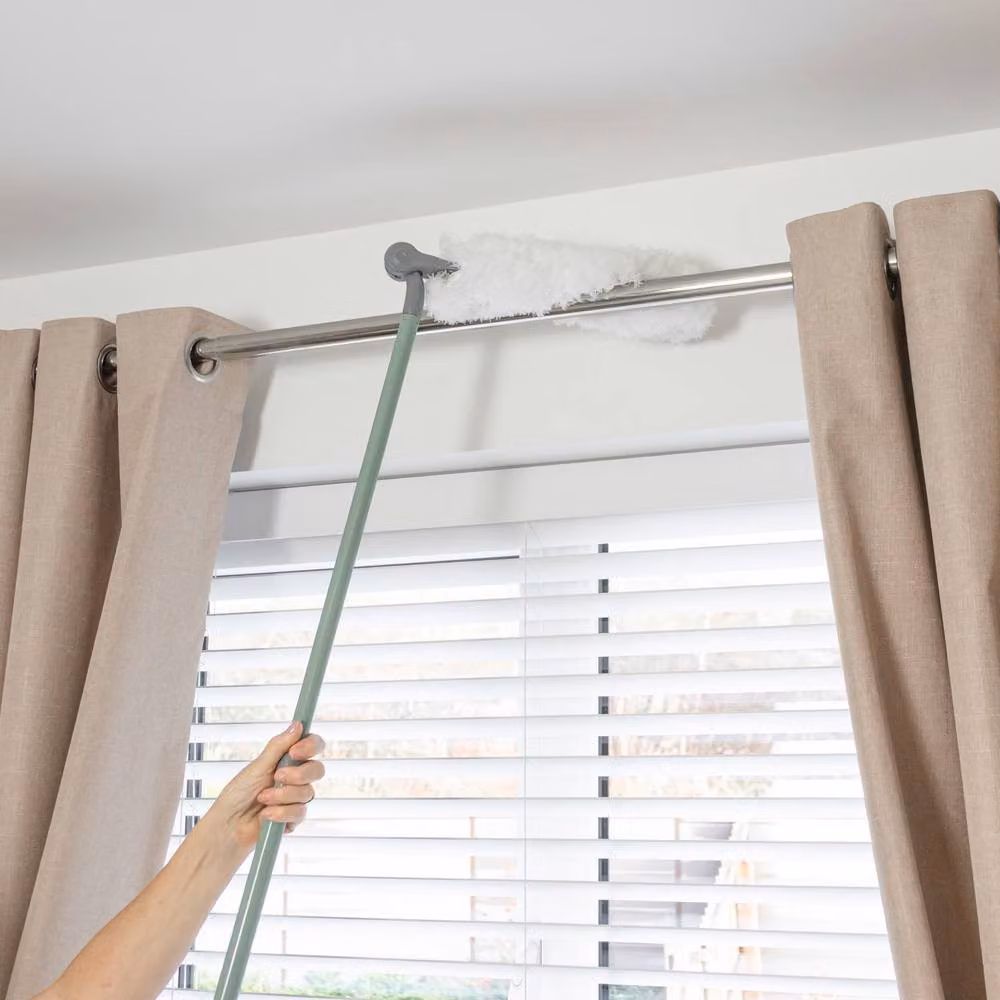 JVL Extendable Microfibre Duster with Telescopic Handle in Green and Grey – 4