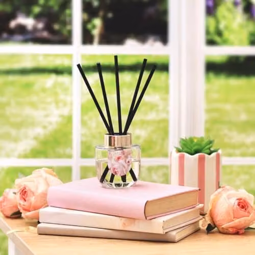 Heart and Home Loving Blooms Summer Scents Reed Diffuser with Rose, Bergamot and Vanilla – 1