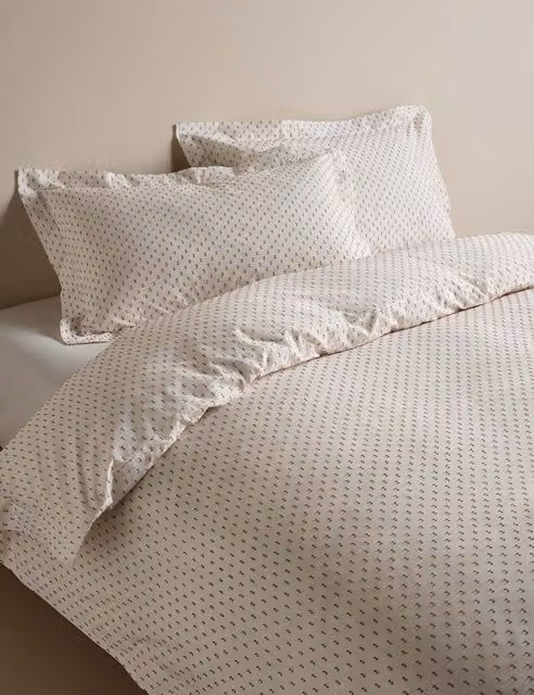 M&S Pure Cotton Oxford Edge Dobby Bedset in Chestnut Brown, W/D/H: 180 x 200 cm