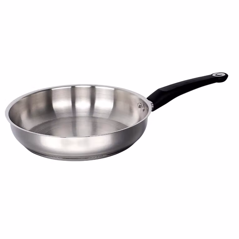Gr8 Home 8 Piece Stainless Steel Induction Cookware Set with Frying Pans, Saucepans and Lids in Silver