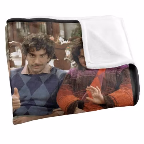 Warner Bros. Friends Throwback Super Soft Silky Touch Fleece Throw Blanket, Multicolour, W: 152.4 cm x L: 152 cm – 2