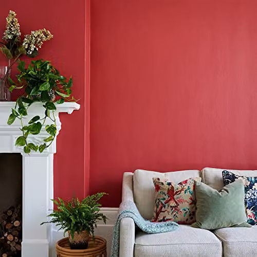 Rust-Oleum Matt Water-Based Chalky Wall Paint in Empire Red, 2.5L – 3