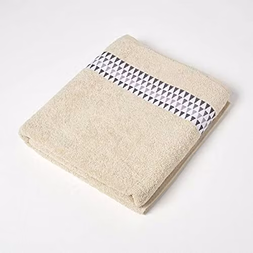 HOMESCAPES Beige Geometric Pattern 100% Cotton Bath Sheet