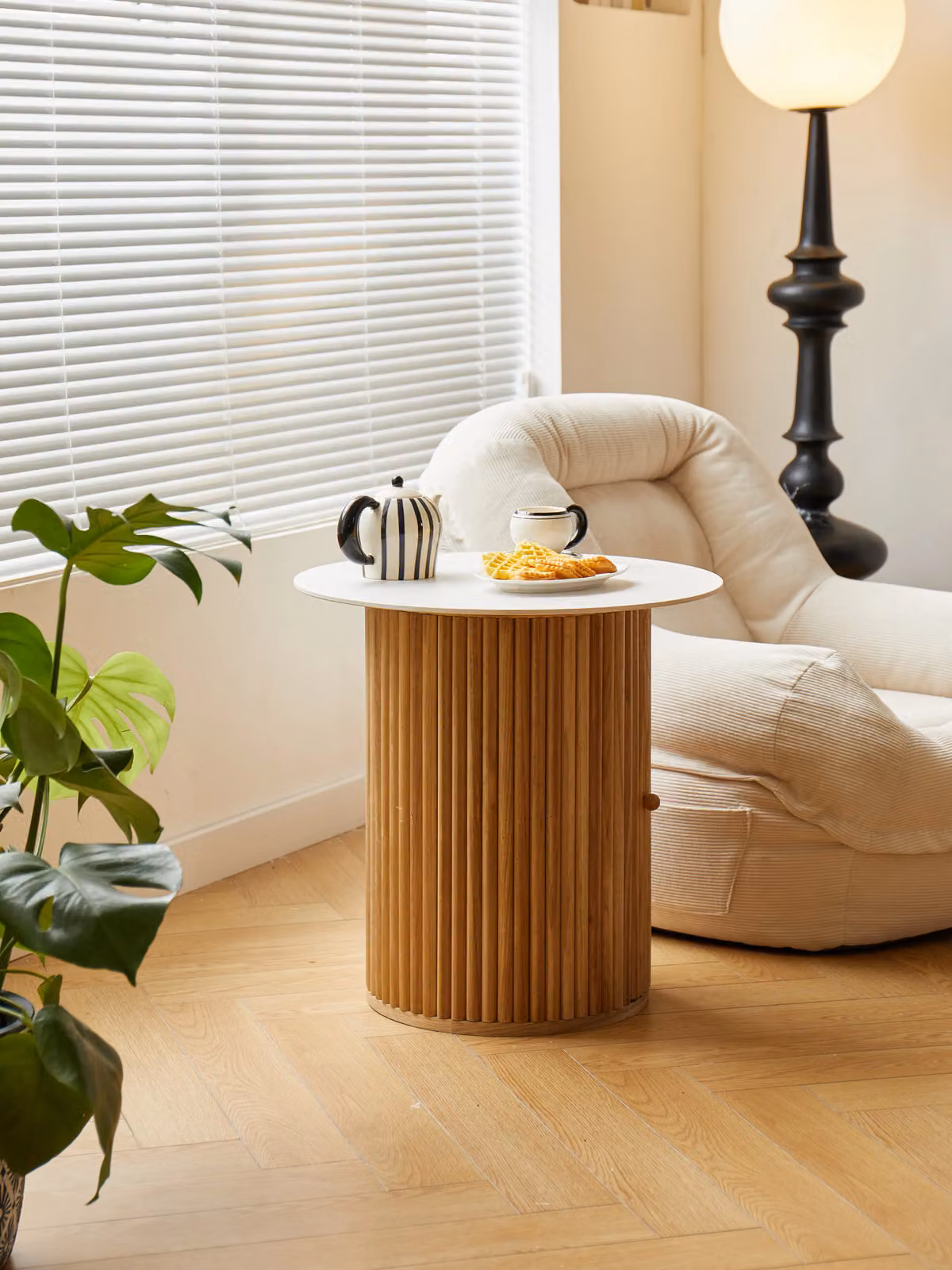 Nordlys Round Wooden Side Table with Storage Tray in White – 2