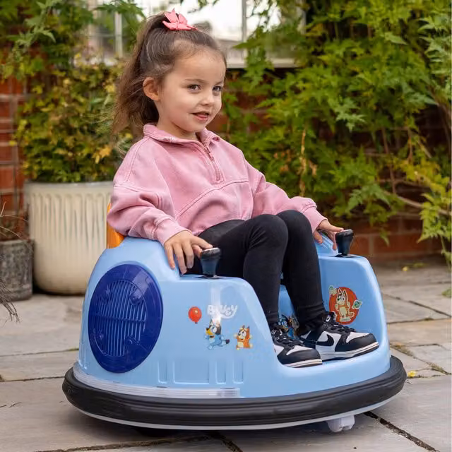 MoVe Bluey Electric Bumper Car Ride On Toy with Light and Sound, Blue