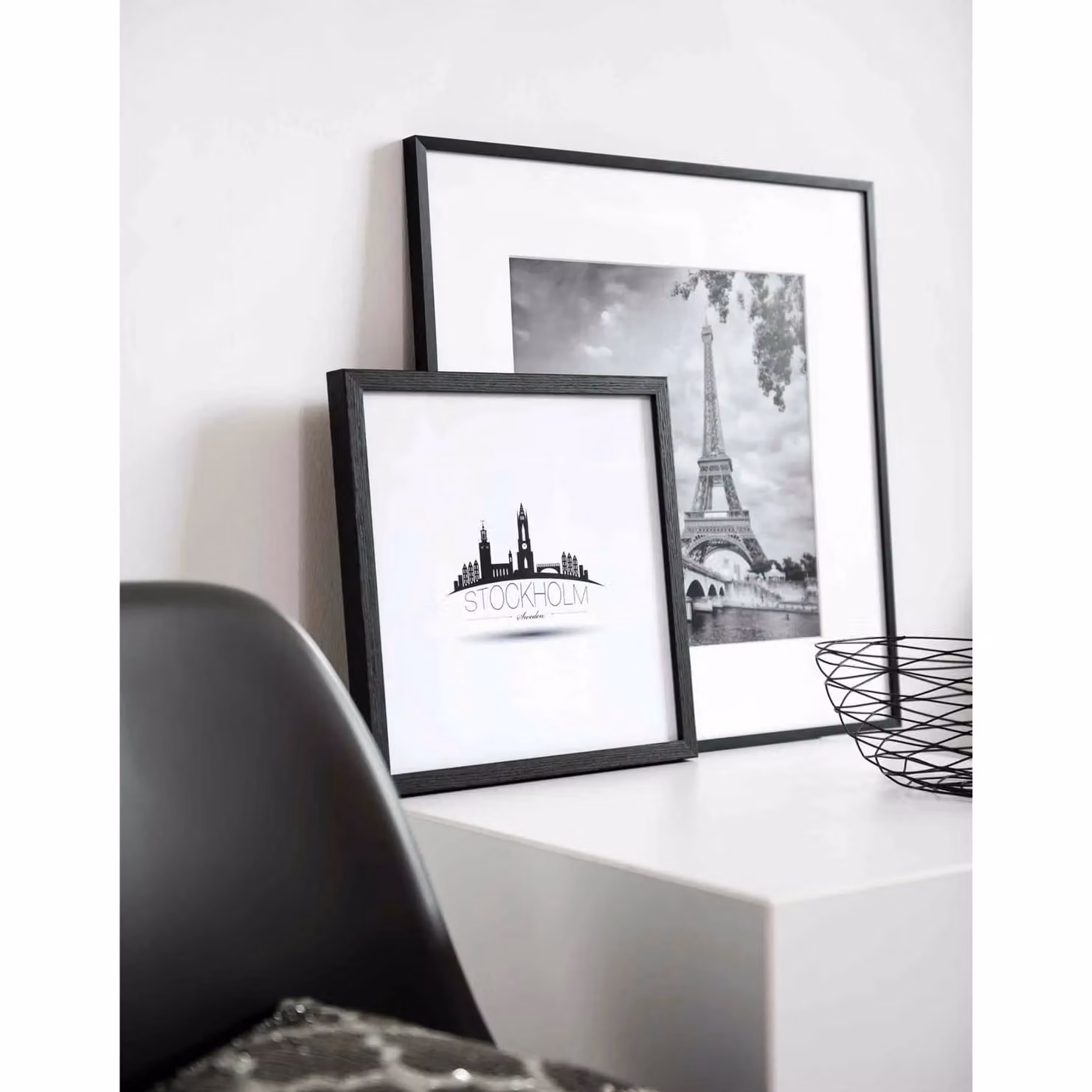 Nielsen Design Quadrum A2 Wooden Picture Frame with Protective Glass Front in Dark Brown – 3