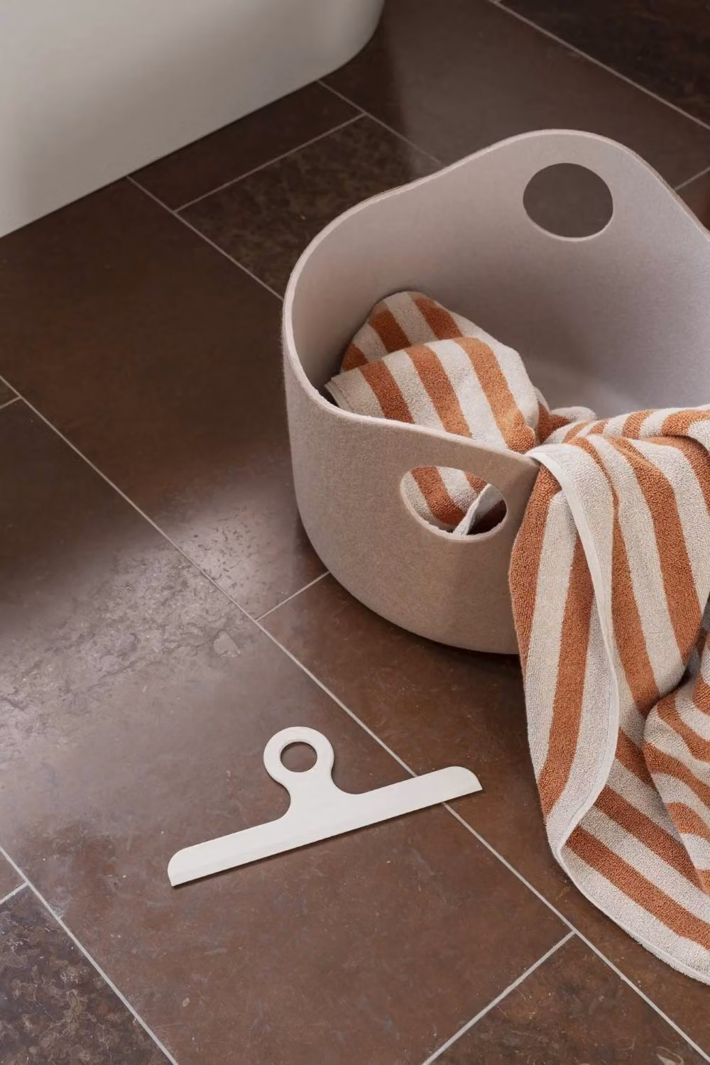 Blomus ARTO Striped Cotton Terry Bath Towel in Off-White, Moonbeam and Amber Brown, W: 70 cm, L: 140 cm – 2