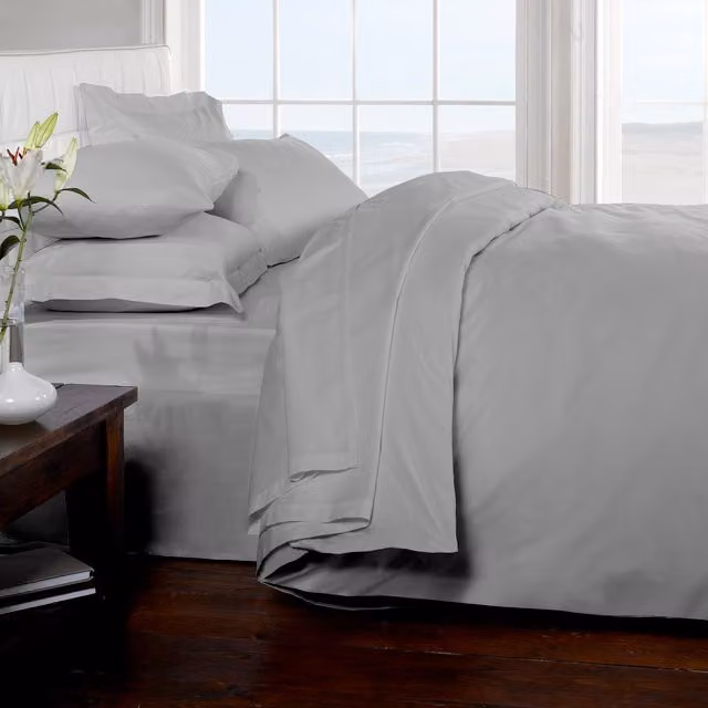 Rapport Home 200 Thread Count Cotton Percale Oxford Pillowcase in Silver Grey
